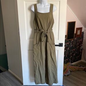 5$20 - Olive Green Sleeveless Jumpsuit - Size 12